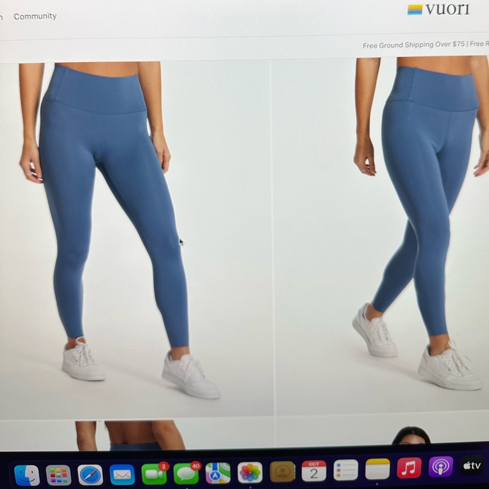 NWT Vuori Evolve Legging "Pool Blue" Size M